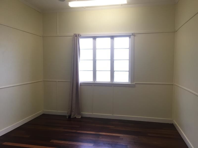 8 Hollingsworth Street, Kawana QLD 4701
